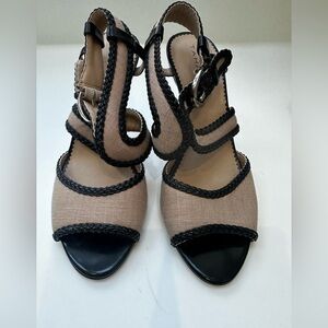 Tahari Women's Black and Tan linen Braided Sandals. Comfy